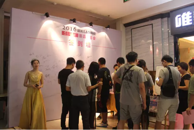 1481350734201905.png blob.png