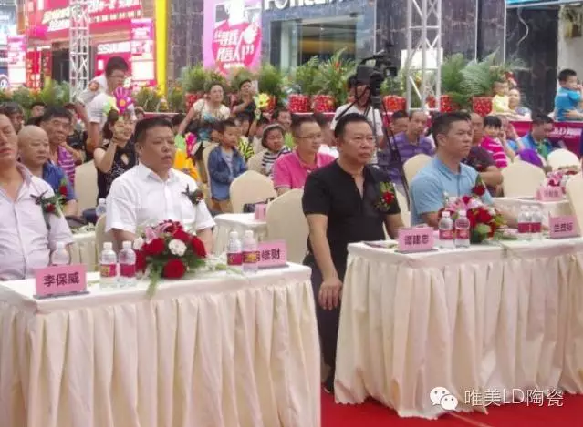 1481534123370804.png blob.png