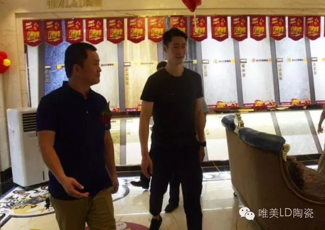 1481534254660279.png blob.png